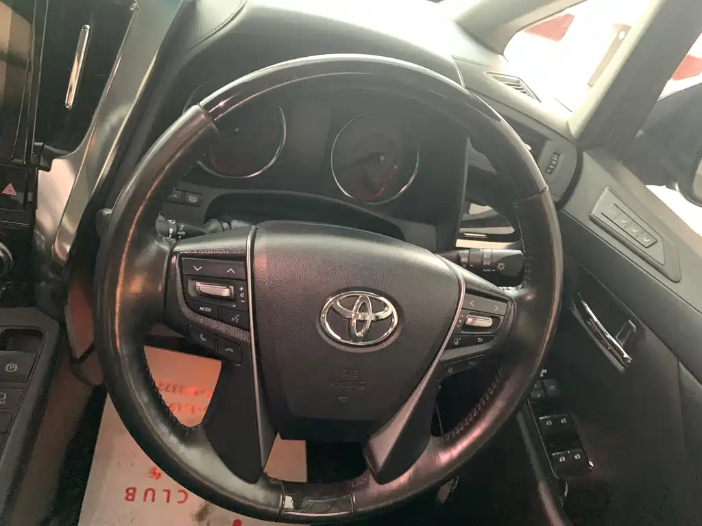 Toyota Alphard 2019 — фото 3