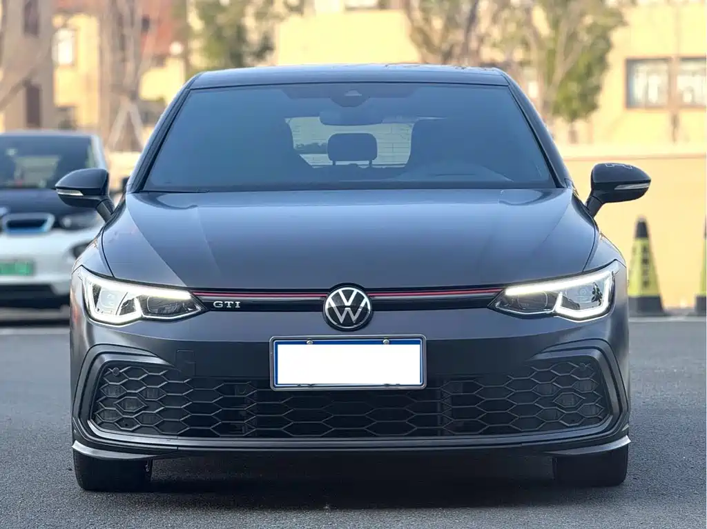 Volkswagen Golf GTI 2023 — фото 2