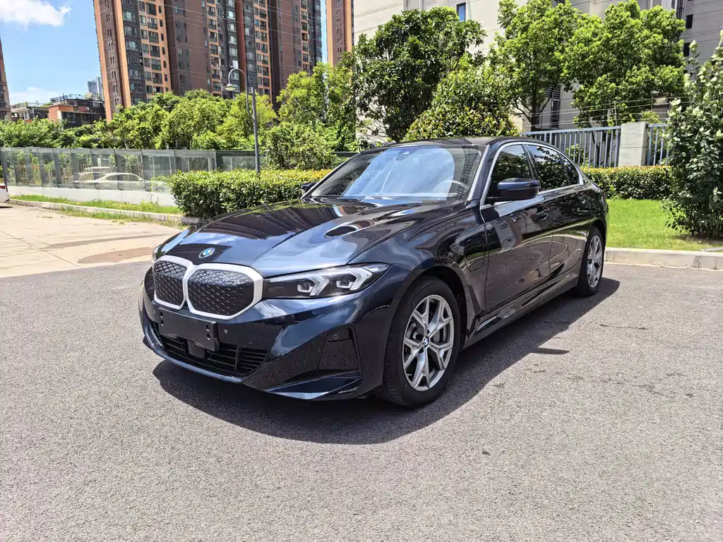 BMW i3 2025 — фото 1