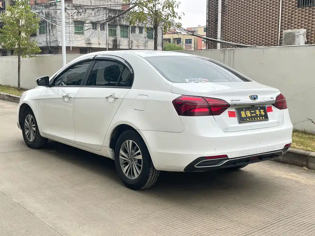 Geely Emgrand 2018