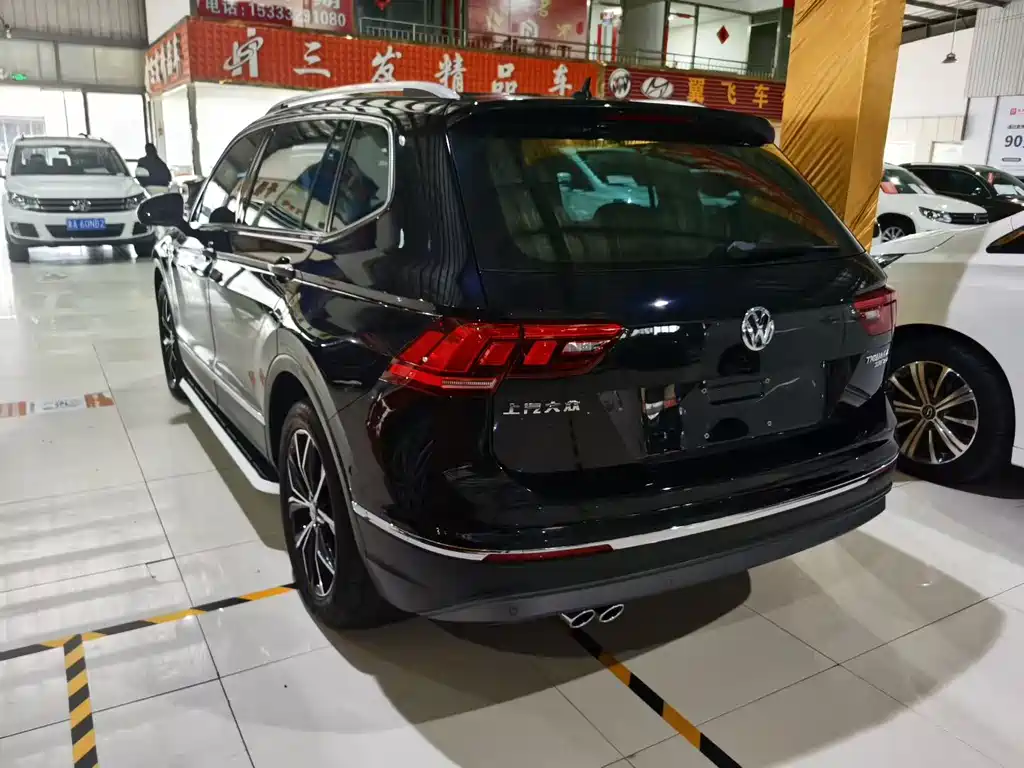 Volkswagen Tiguan L 2020 — фото 9