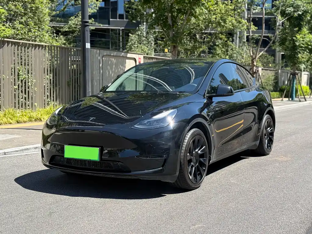 Tesla Model Y 2022 — фото 1