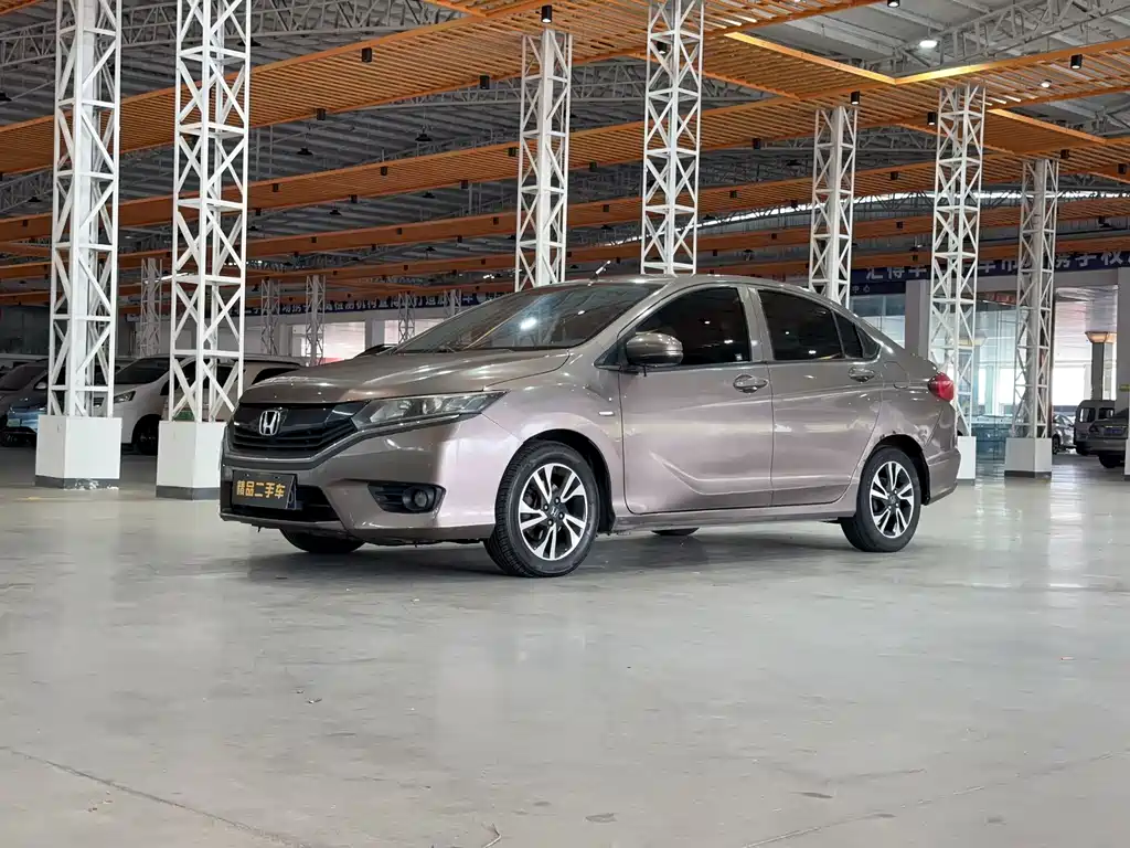 Honda Greiz 2016