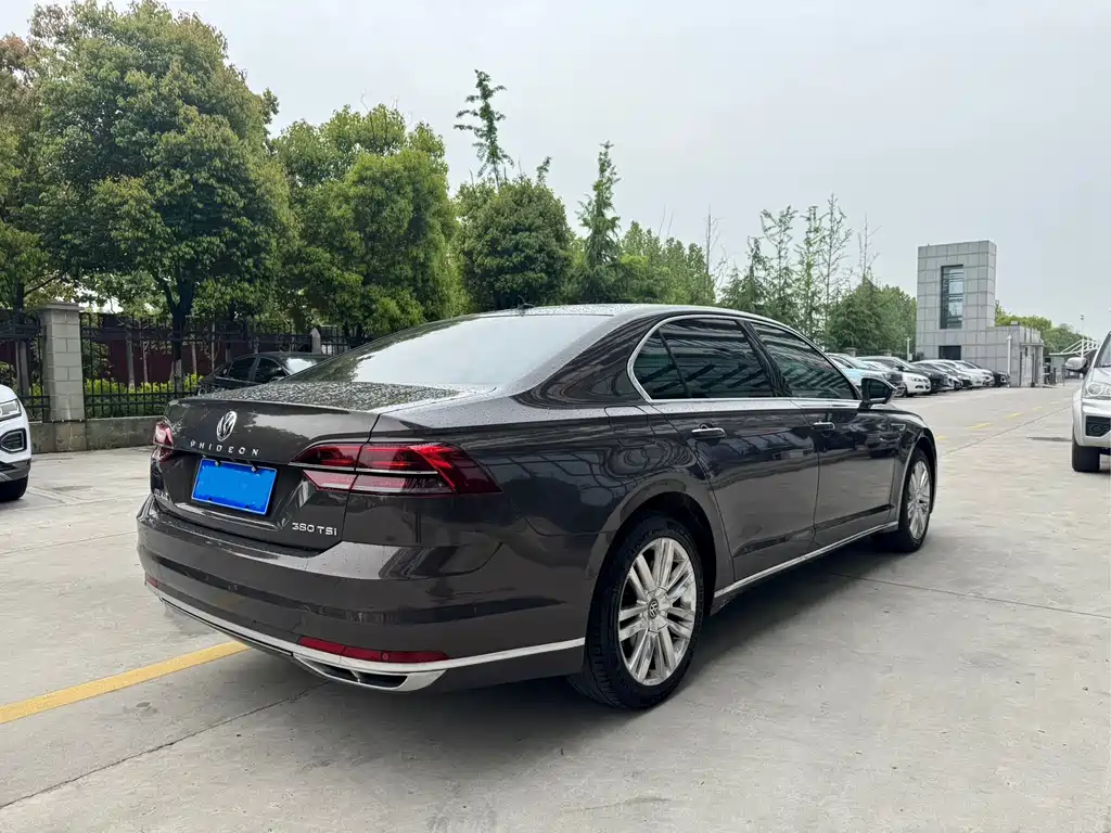 Volkswagen Phideon 2018 — фото 7
