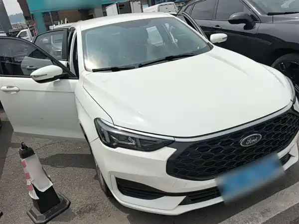 Ford Escort 2021