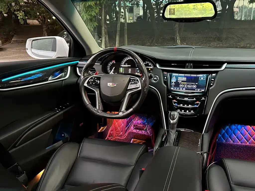 Cadillac XTS 2018 — фото 11