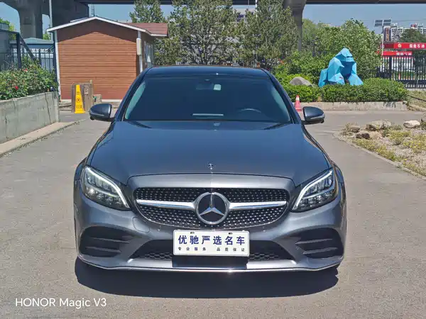 Mercedes-Benz C-Class 2019