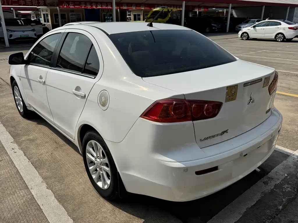 Mitsubishi Lancer EX 2013 — фото 2