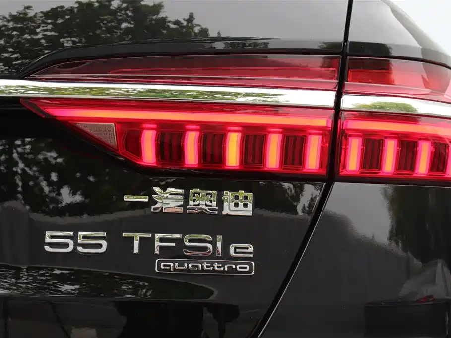 Audi A6L New Energy 2021 — фото 14