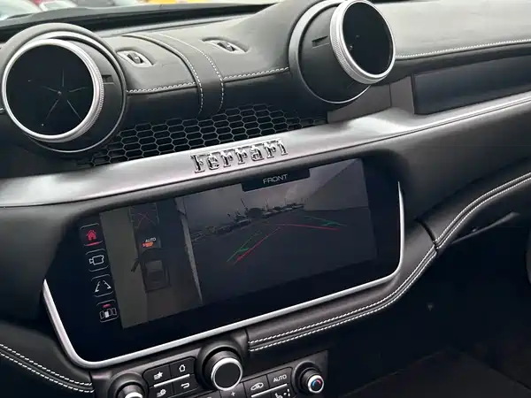 Ferrari Portofino 2021