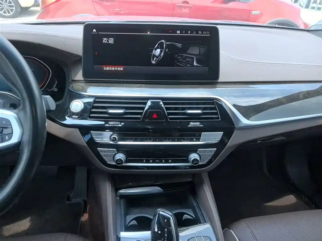BMW 5 Series 2021 — фото 13