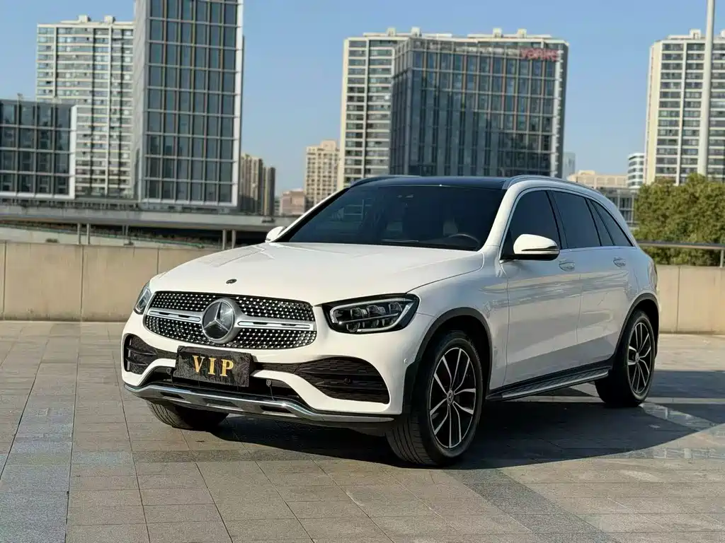Mercedes-Benz GLC 2022 — фото 1