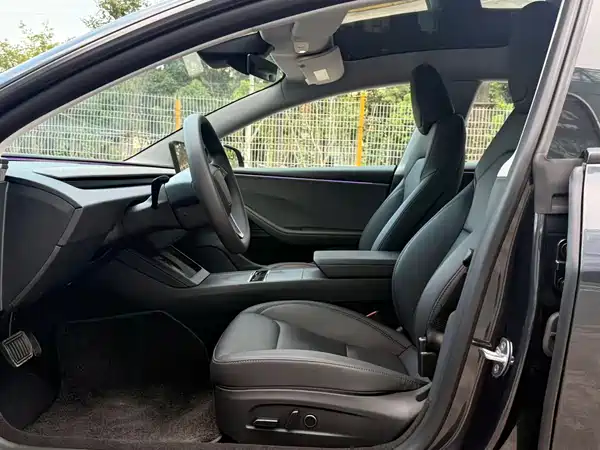 Tesla Model 3 2026