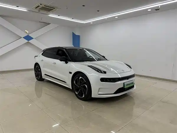 Zeekr 001 2023