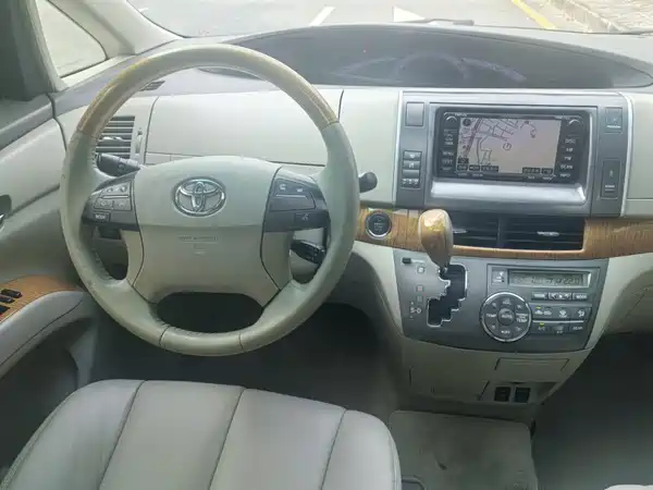 Toyota Previa 2012
