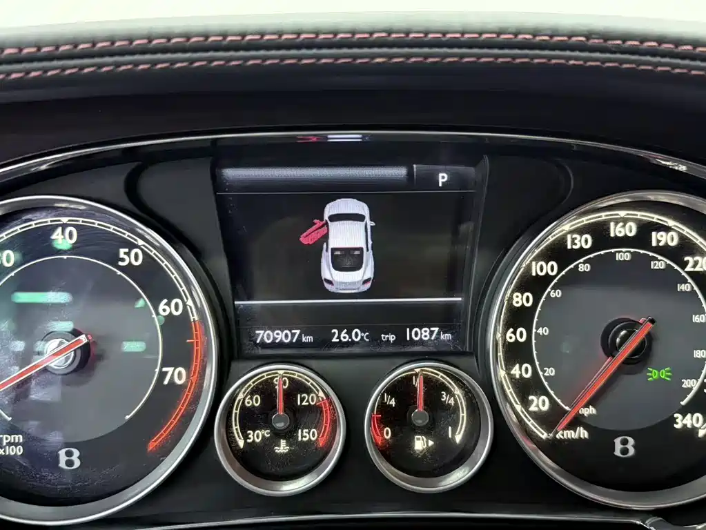 Bentley Continental 2014 — фото 14