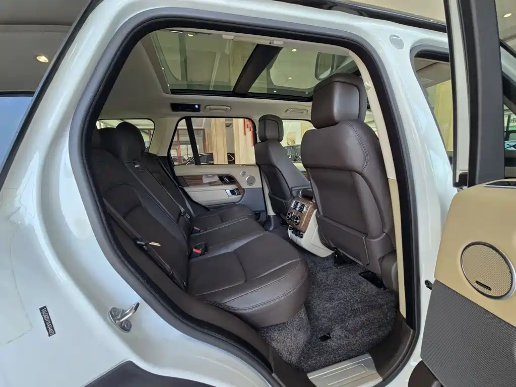 Land Rover Range Rover 2019 — фото 15