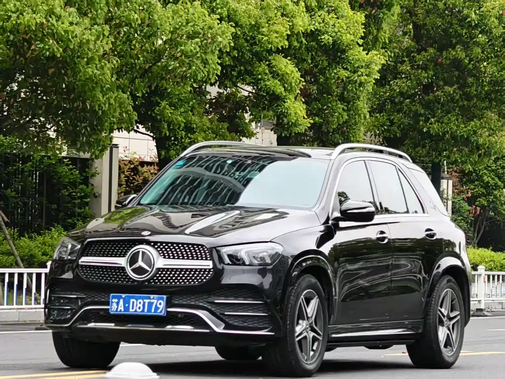 Mercedes-Benz GLE 2020 — фото 1
