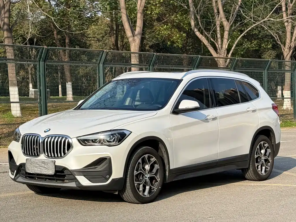 BMW X1 2023 — фото 1