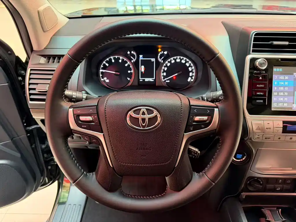 Toyota Prado 2020 — фото 16