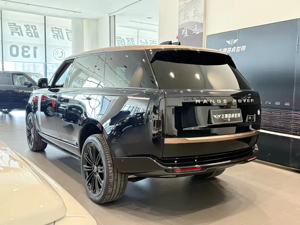 Land Rover Range Rover 2025 — фото 25