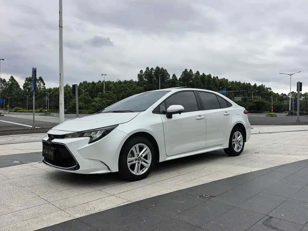 Toyota Levin 2021 — фото 1