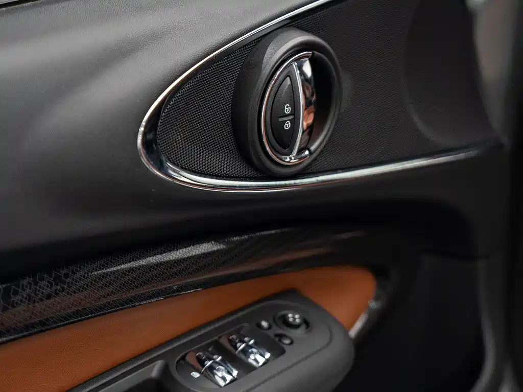 MINI Clubman 2023 — фото 14