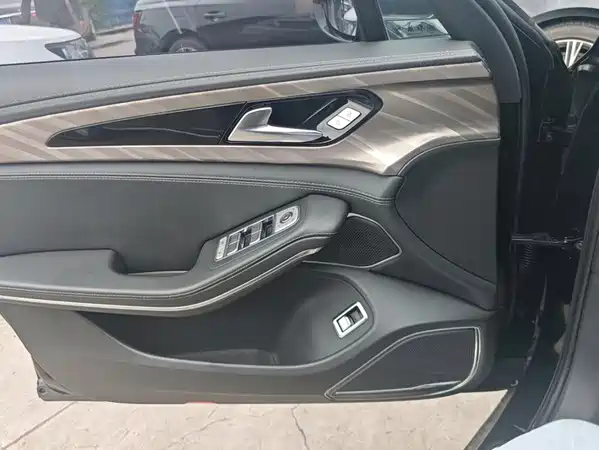 Hongqi H9 2022
