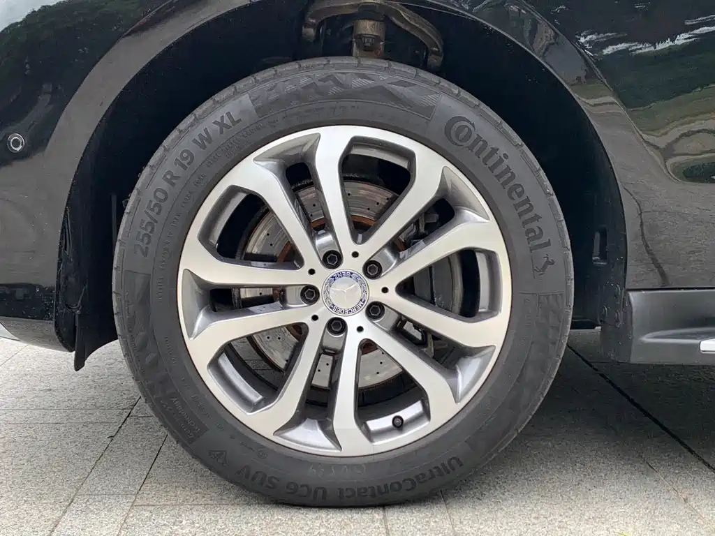 Mercedes-Benz GLE 2017 — фото 12