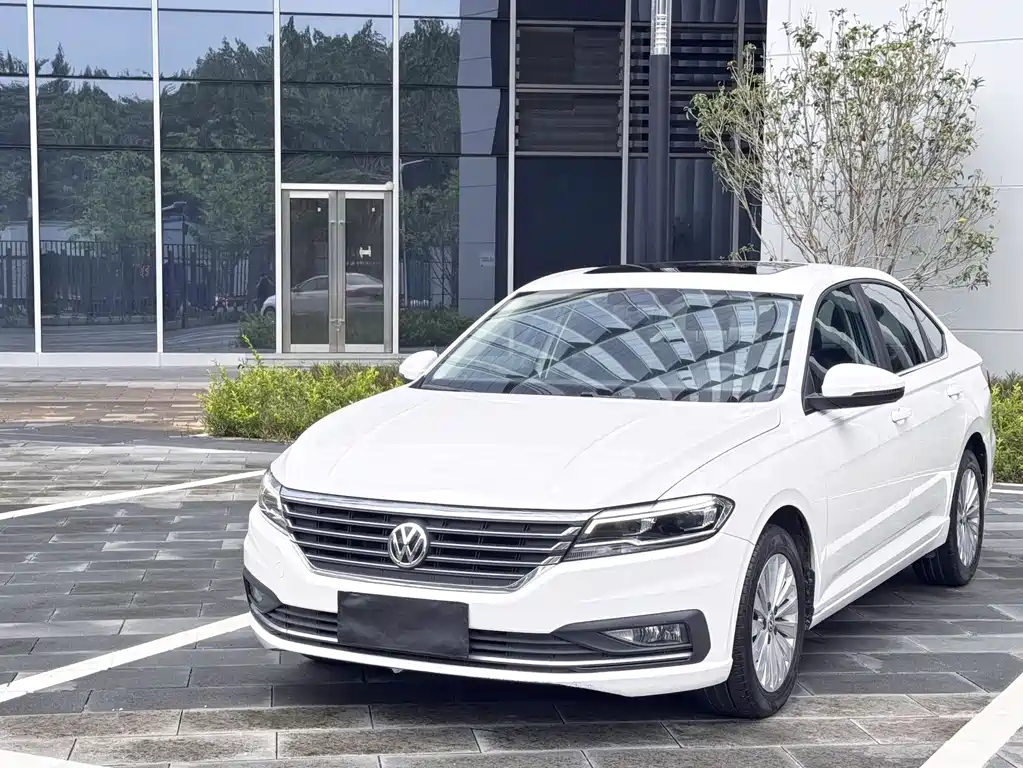 Volkswagen Lavida 2019 — фото 1