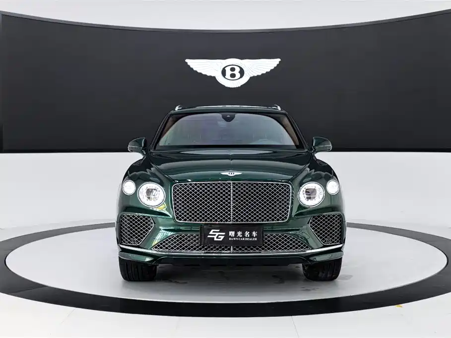 Bentley Bentayga 2022 — фото 2