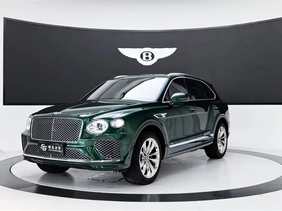 Bentley Bentayga 2022 — фото 1