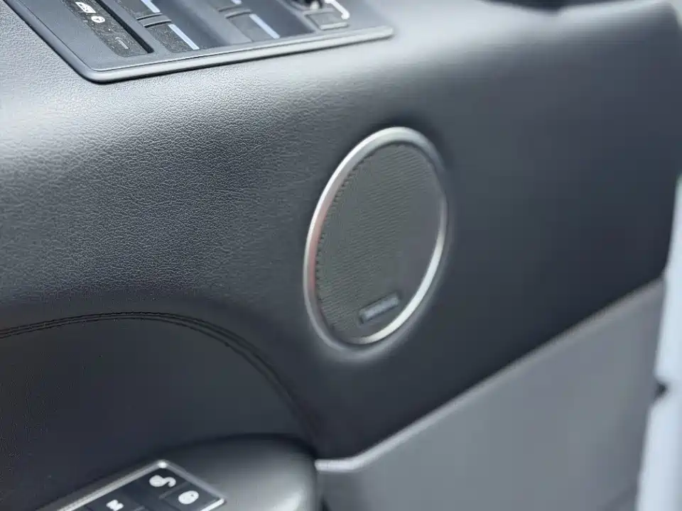Land Rover Sport 2017 — фото 13