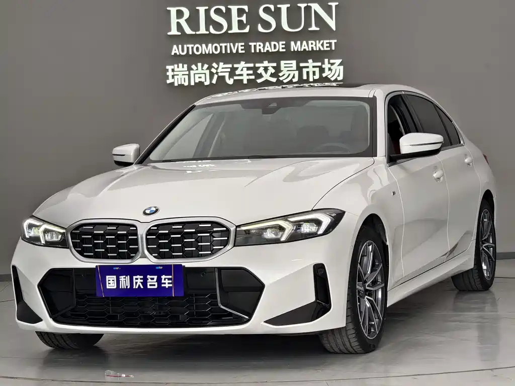 BMW 3 Series 2023 — фото 1