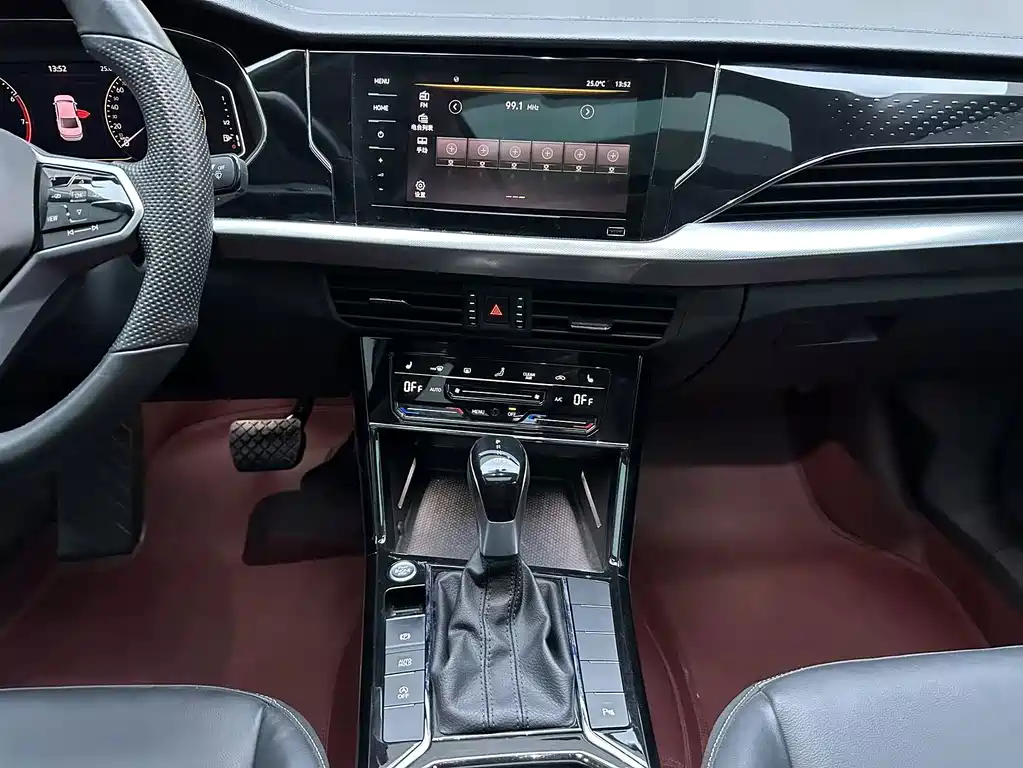Volkswagen Passat 2023 — фото 13
