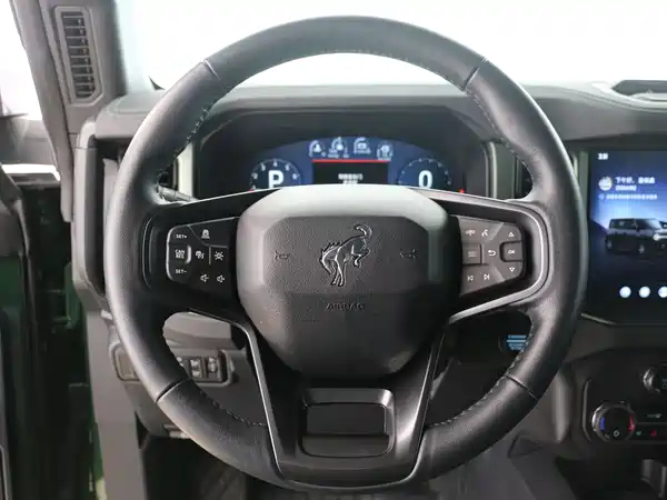Ford Bronco 2024