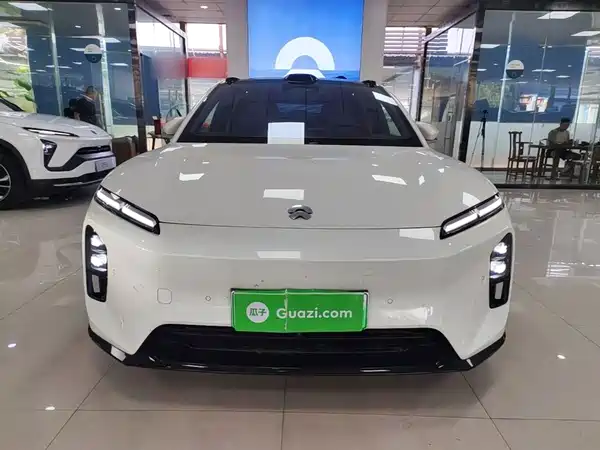 NIO ET5 2025