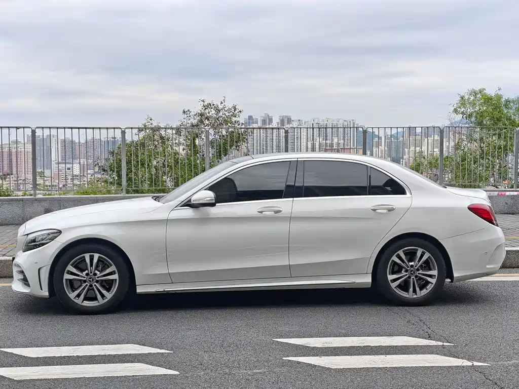 Mercedes-Benz C-Class 2021 — фото 4