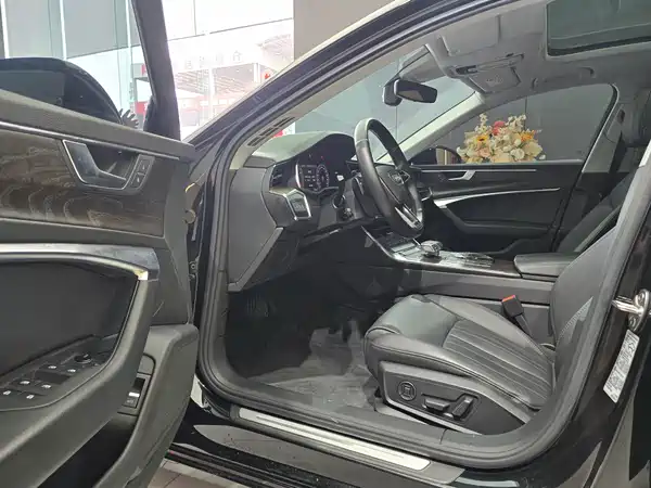 Audi A6L 2021
