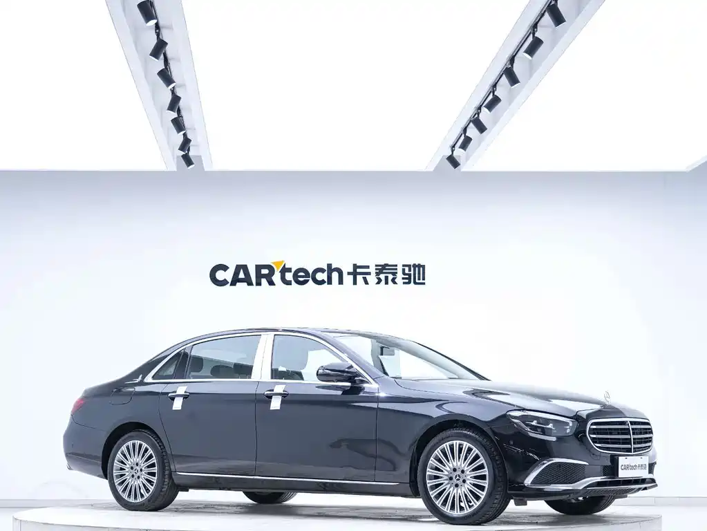 Mercedes-Benz E-Class 2025