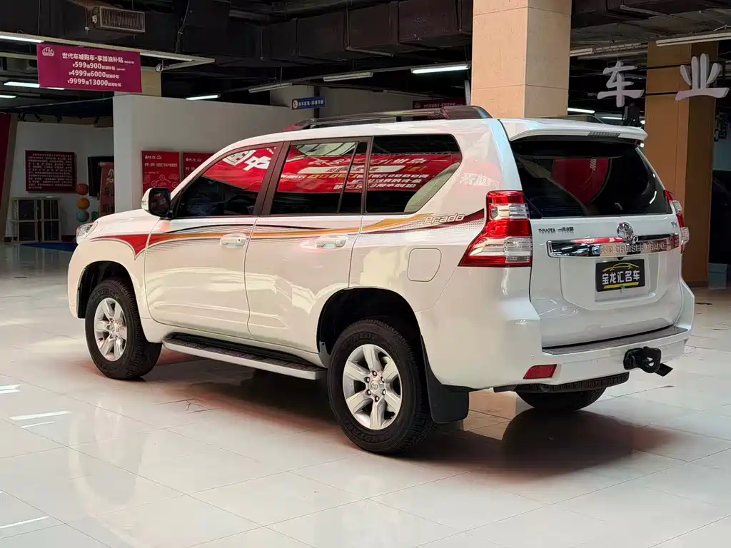 Toyota Prado 2016 — фото 7