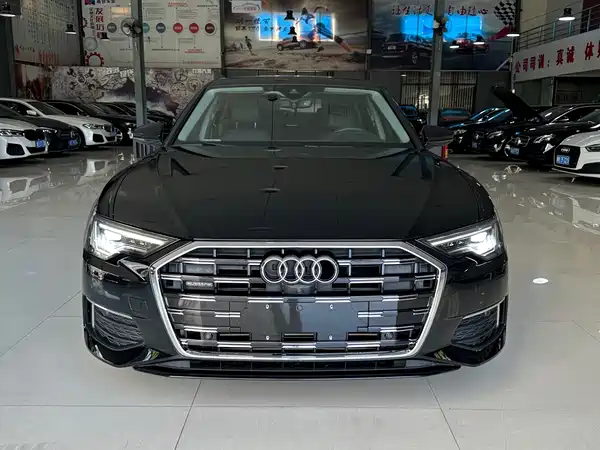Audi A6L 2022