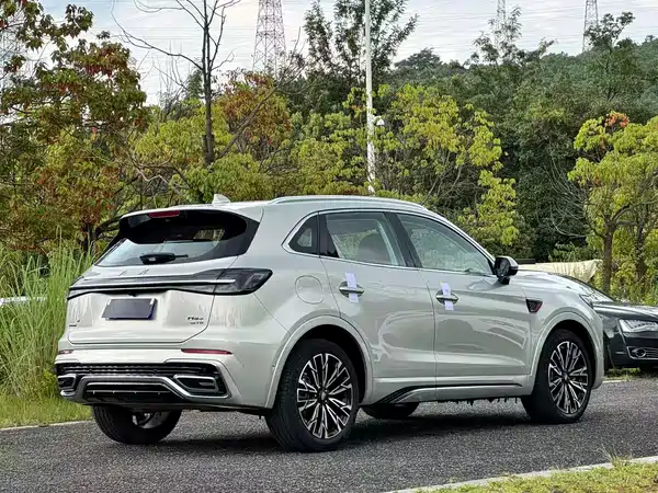 Hongqi HS5 2023
