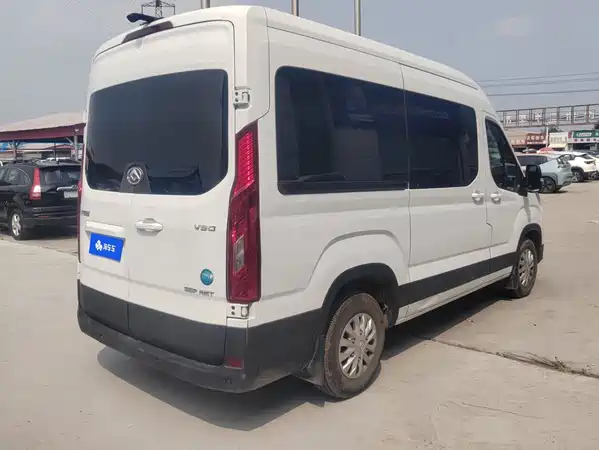 Maxus V90 2024