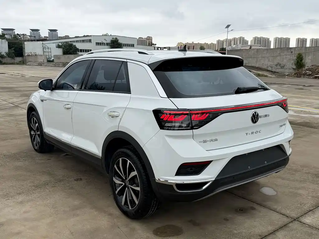 Volkswagen T-Roc 2023
