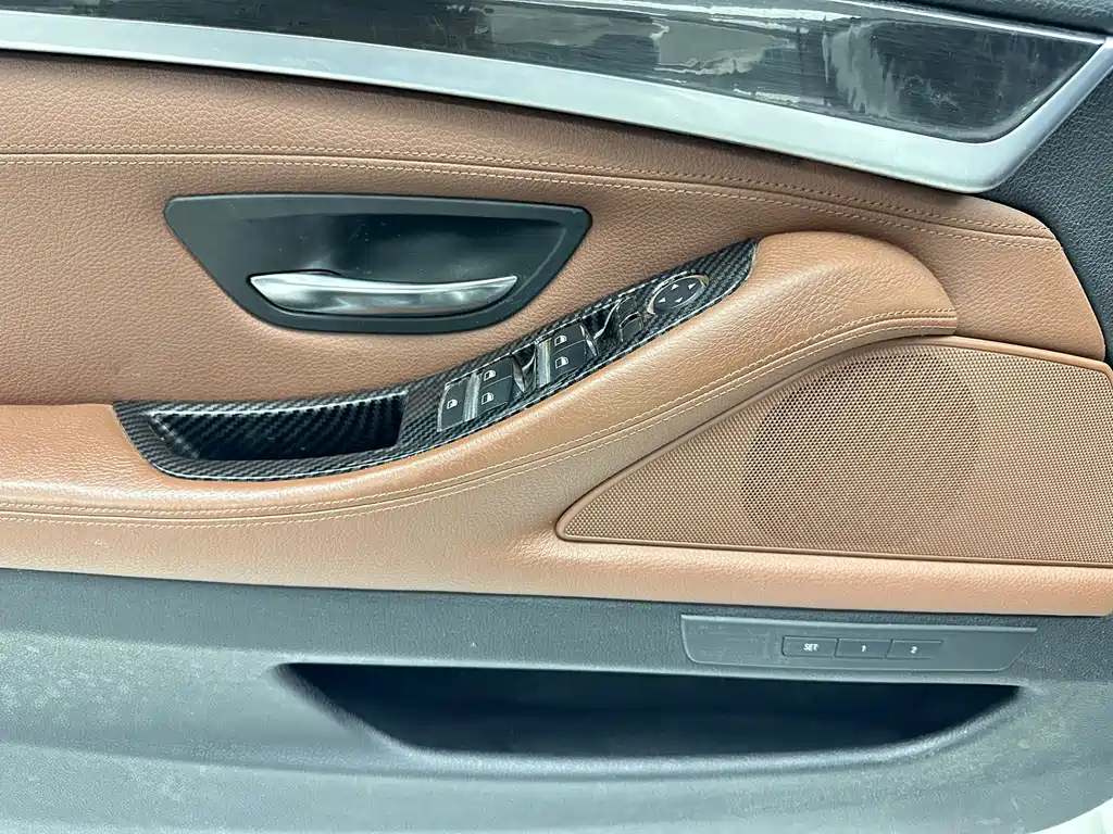 BMW 5 Series 2014 — фото 13