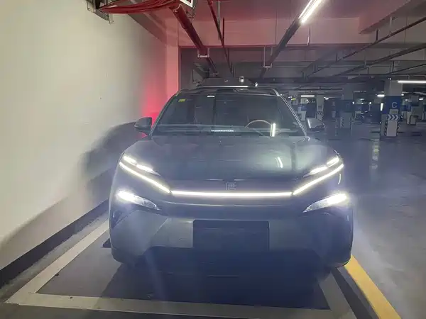 BYD Tang L 2025