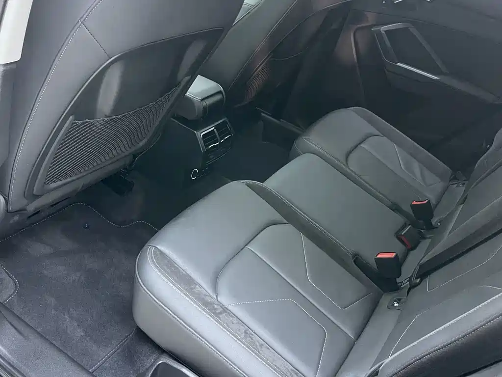 Audi Q3 Sportback 2022 — фото 15