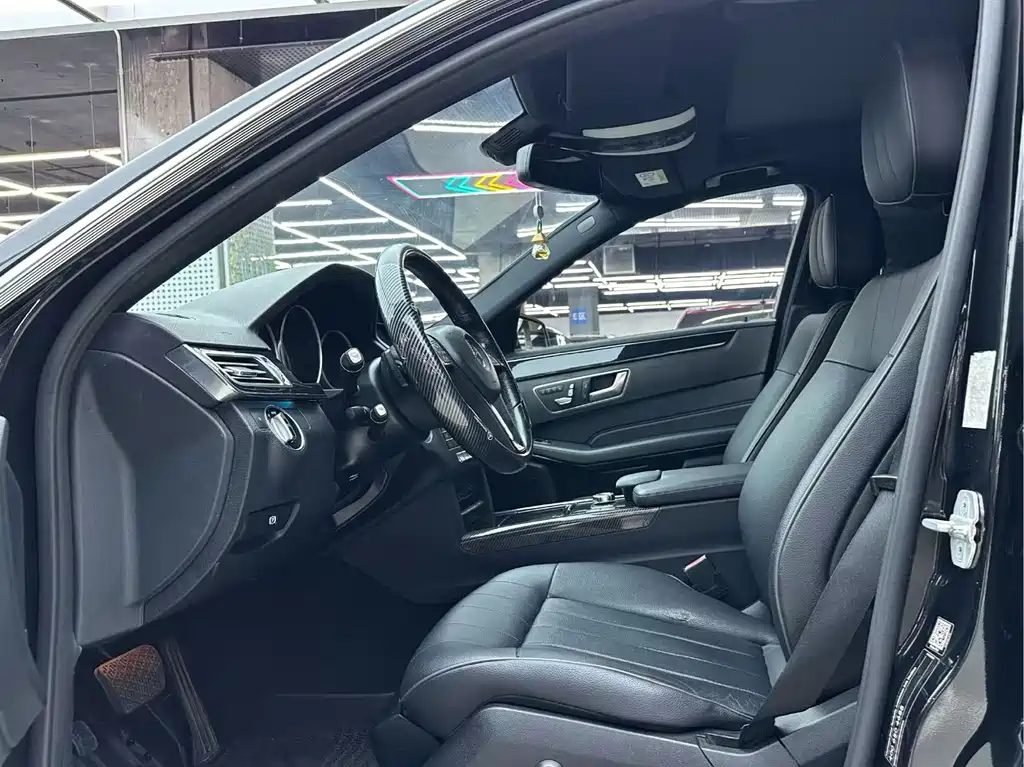 Mercedes-Benz E-Class 2015 — фото 4