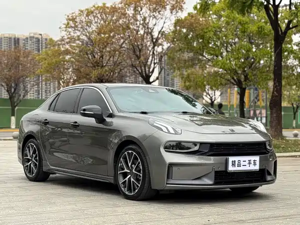 Lynk & Co 03 2022